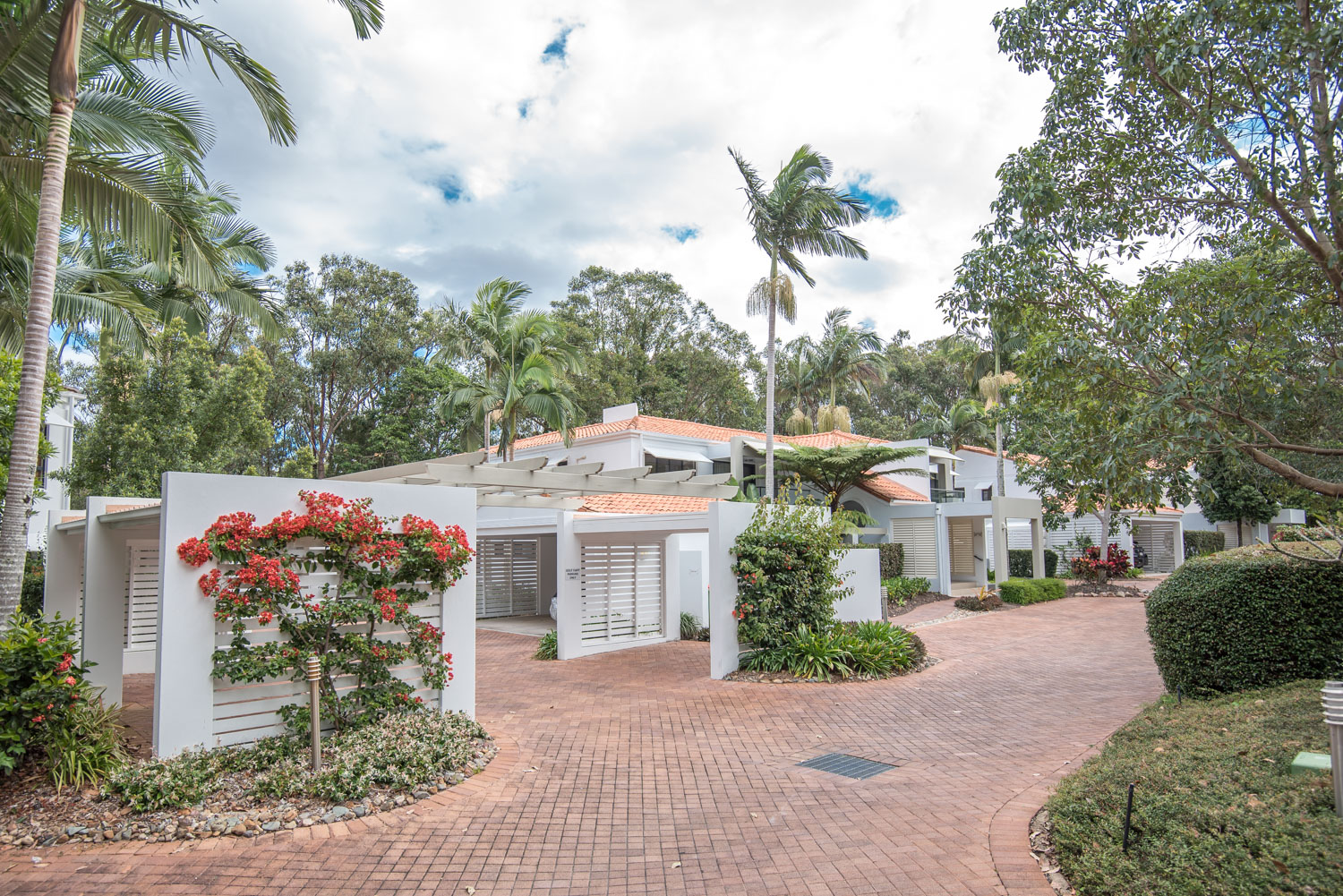 Noosa Springs Accom External Shots Web Quality